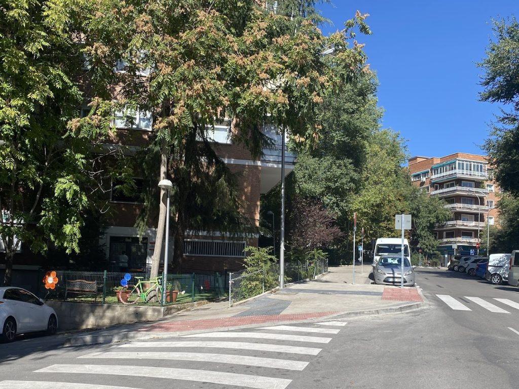 El Ayuntamiento de Madrid renueva los accesos, aceras y plazas de aparcamiento que rodean al Centro