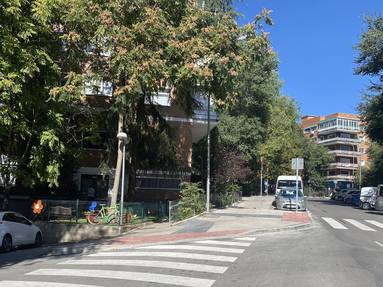 El Ayuntamiento de Madrid renueva los accesos, aceras y plazas de aparcamiento que rodean al Centro